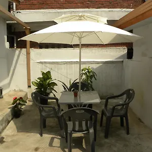 Kame House Guest house
